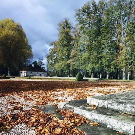Le Chateau De Bressey & Son Orangerie エクステリア 写真