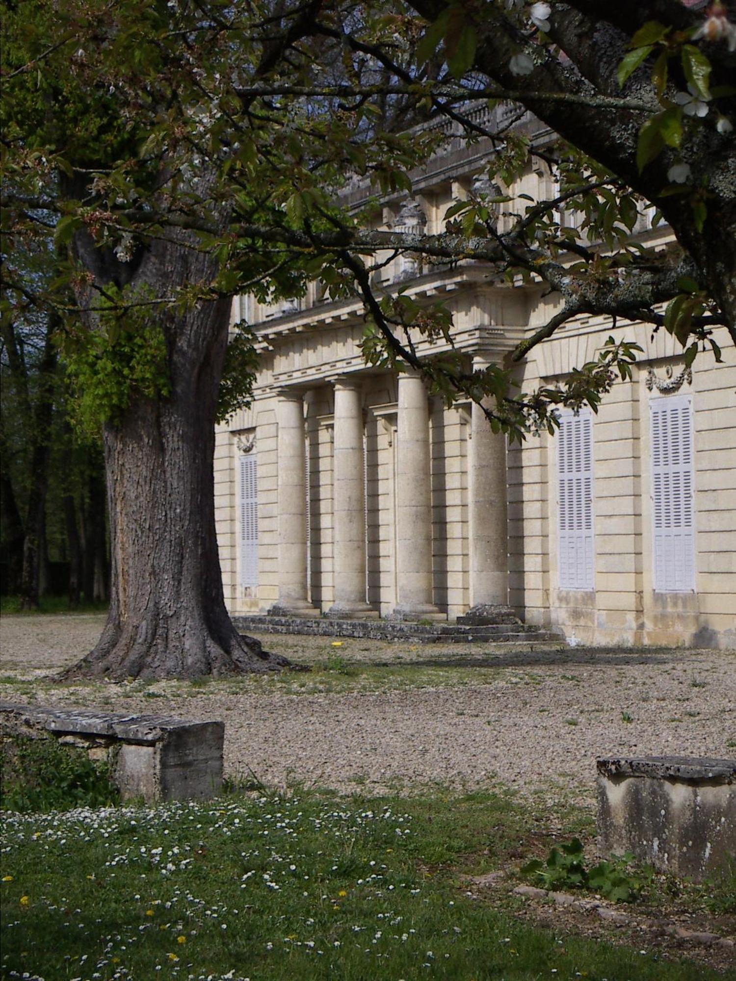 Le Chateau De Bressey & Son Orangerie エクステリア 写真