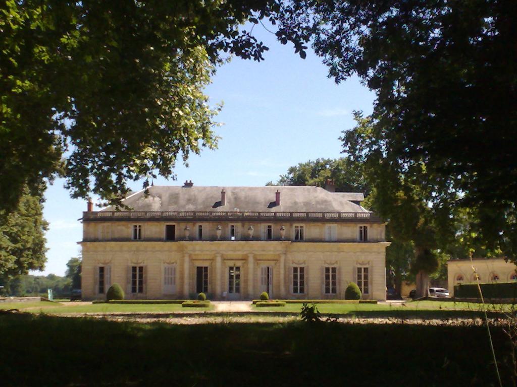 Le Chateau De Bressey & Son Orangerie エクステリア 写真