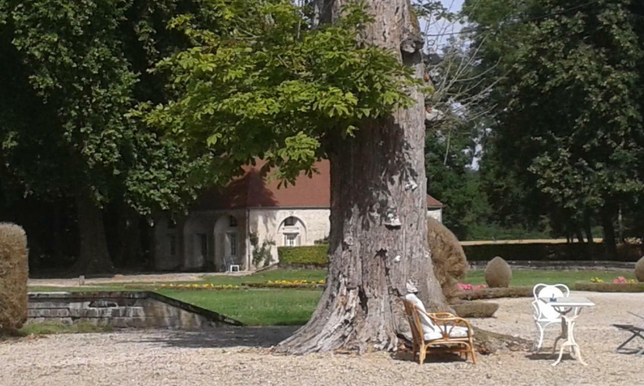 Le Chateau De Bressey & Son Orangerie エクステリア 写真