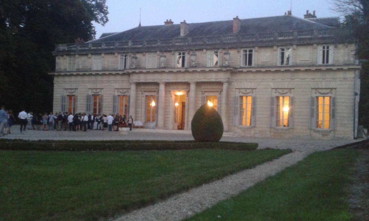 Le Chateau De Bressey & Son Orangerie エクステリア 写真