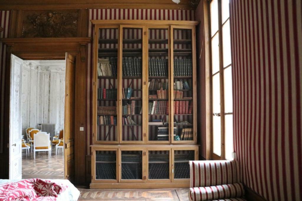 Le Chateau De Bressey & Son Orangerie エクステリア 写真